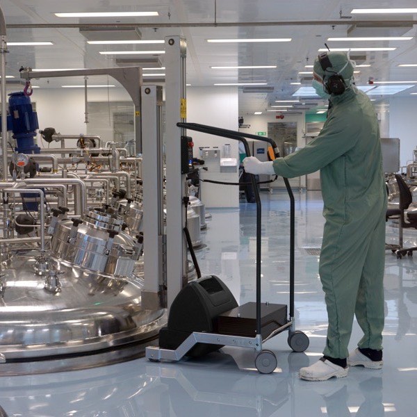 Pharmaceutical industry — photograph 1