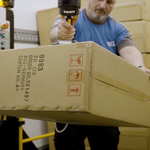 Logistics and distribution — photograph 3