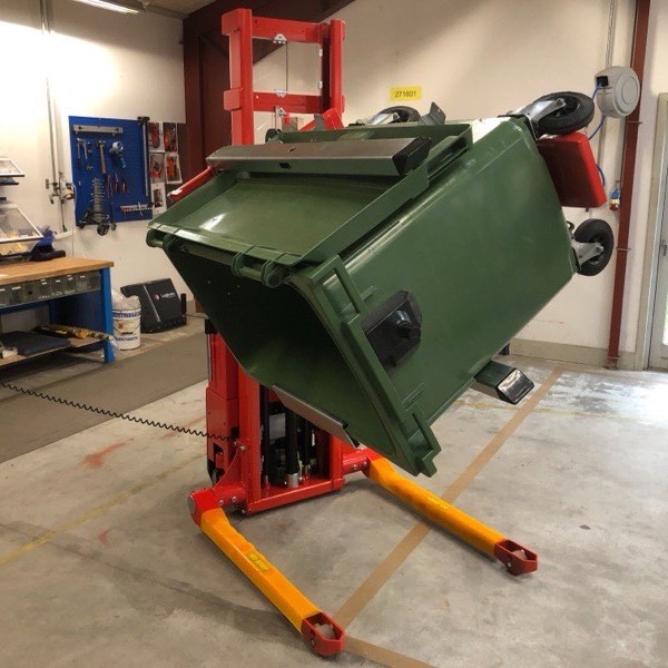 Logitrans crate and container rotators — photograph 1