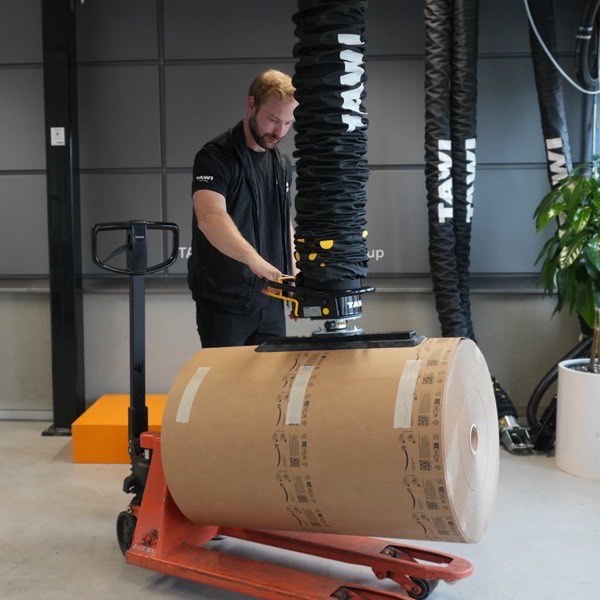 Lifting and positioning rolls — photograph 3